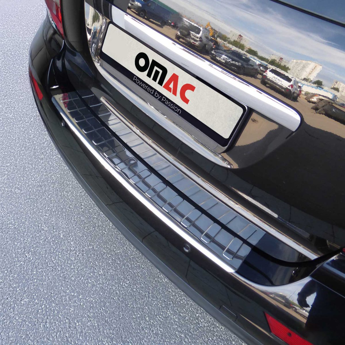 Mercedes ML W164 Rear Bumper Sill Cover - Omac - S. Steel - Gloss Silver - '05-'11 Mercedes ML W164 Rear Bumper Sill Cover - Omac - S. Steel - Gloss Silver - '05-'11